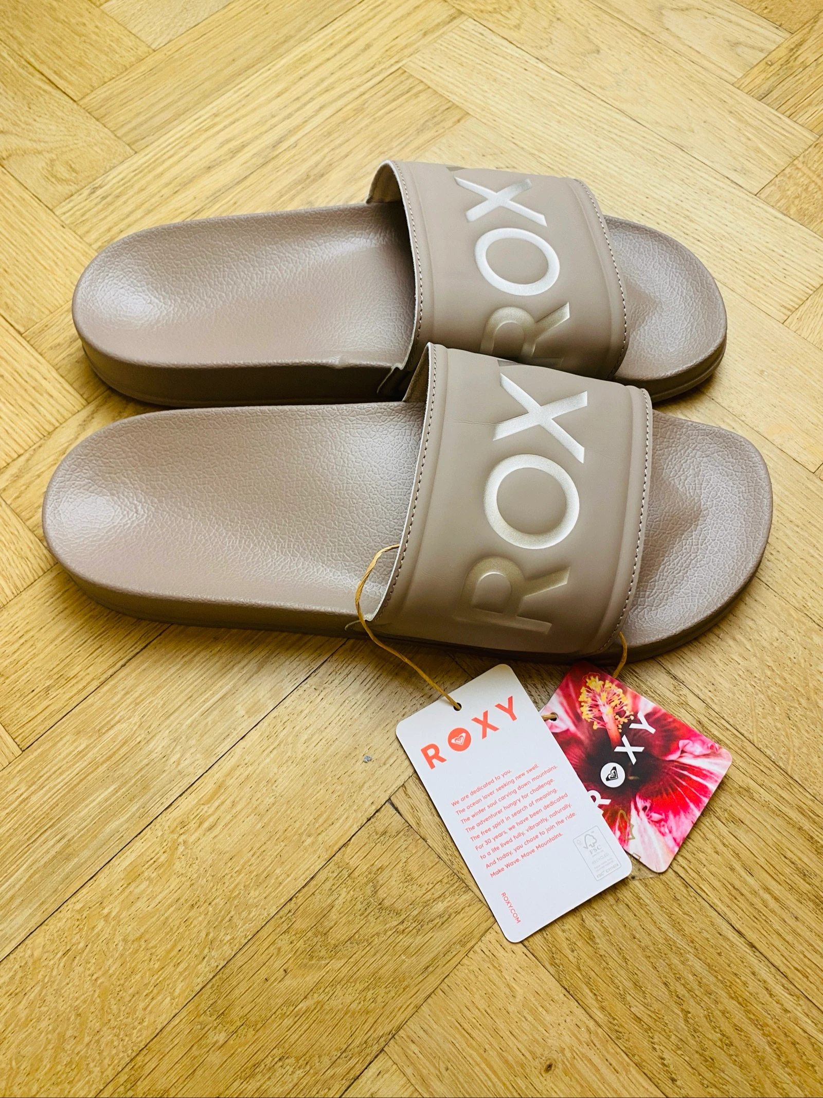Claquettes sandales Roxy couleur taupe - Taille 42 – photo 12